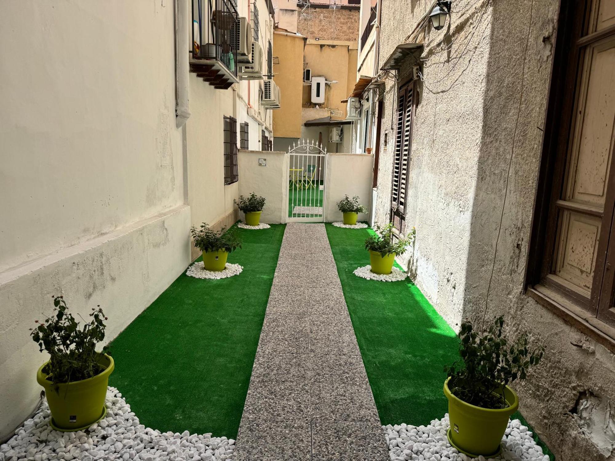 Ballar'Home - Casa Sbriju' Palerme Extérieur photo